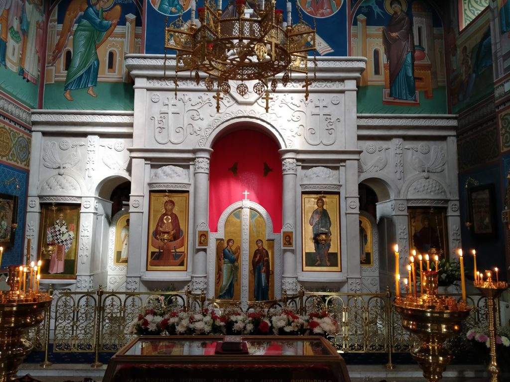 Церковь Покрова Пресвятой Богородицы, Мышецкое (Солнечногорский городской округ, Московская область). интерьер и убранство, интерьер основного объема (иконостас)