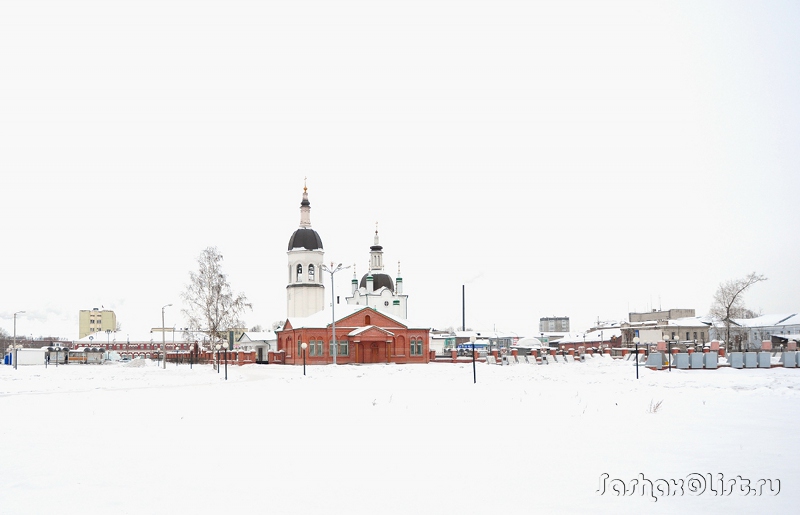 Кафедральный собор Троицы Живоначальной, Канск (Канский район и г. Канск, Красноярский край). общий вид в ландшафте