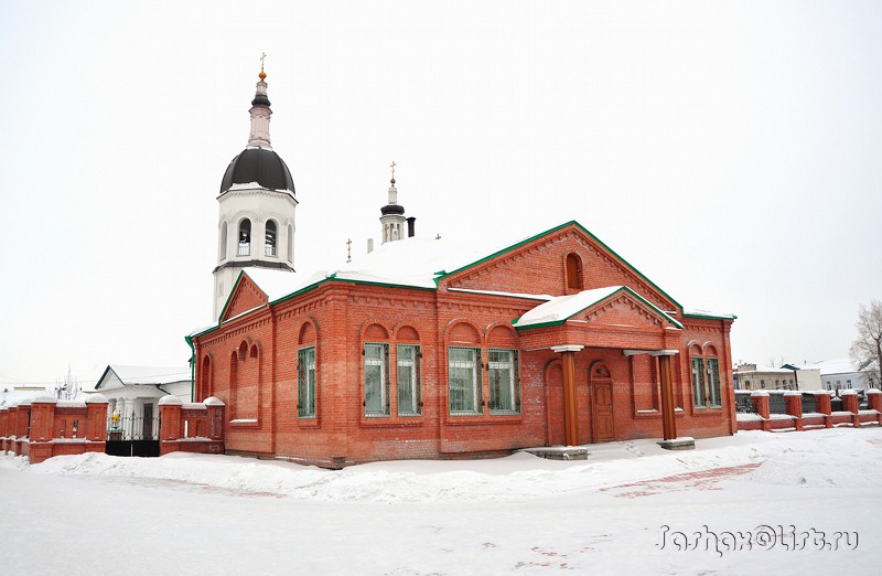 Канск. Кафедральный собор Троицы Живоначальной. фасады