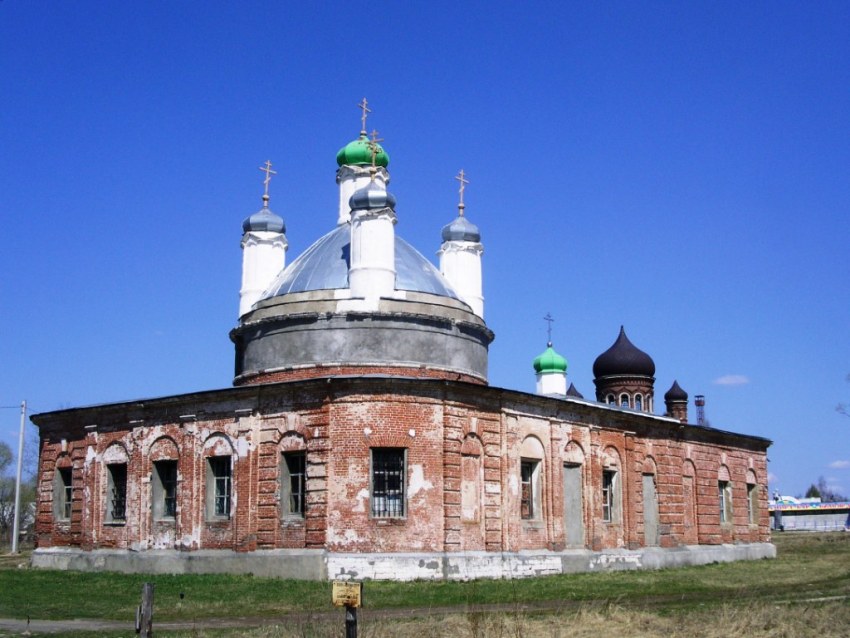 Саввино. Церковь Троицы Живоначальной (старая). фасады, вид с юга