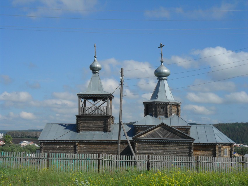 Малая Бугульма. Церковь Космы и Дамиана. фасады