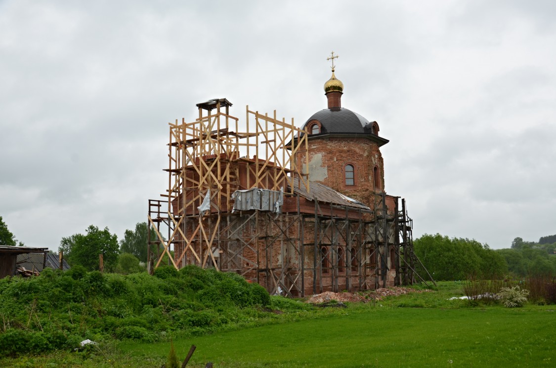 Княвичи. Церковь Рождества Пресвятой Богородицы. документальные фотографии