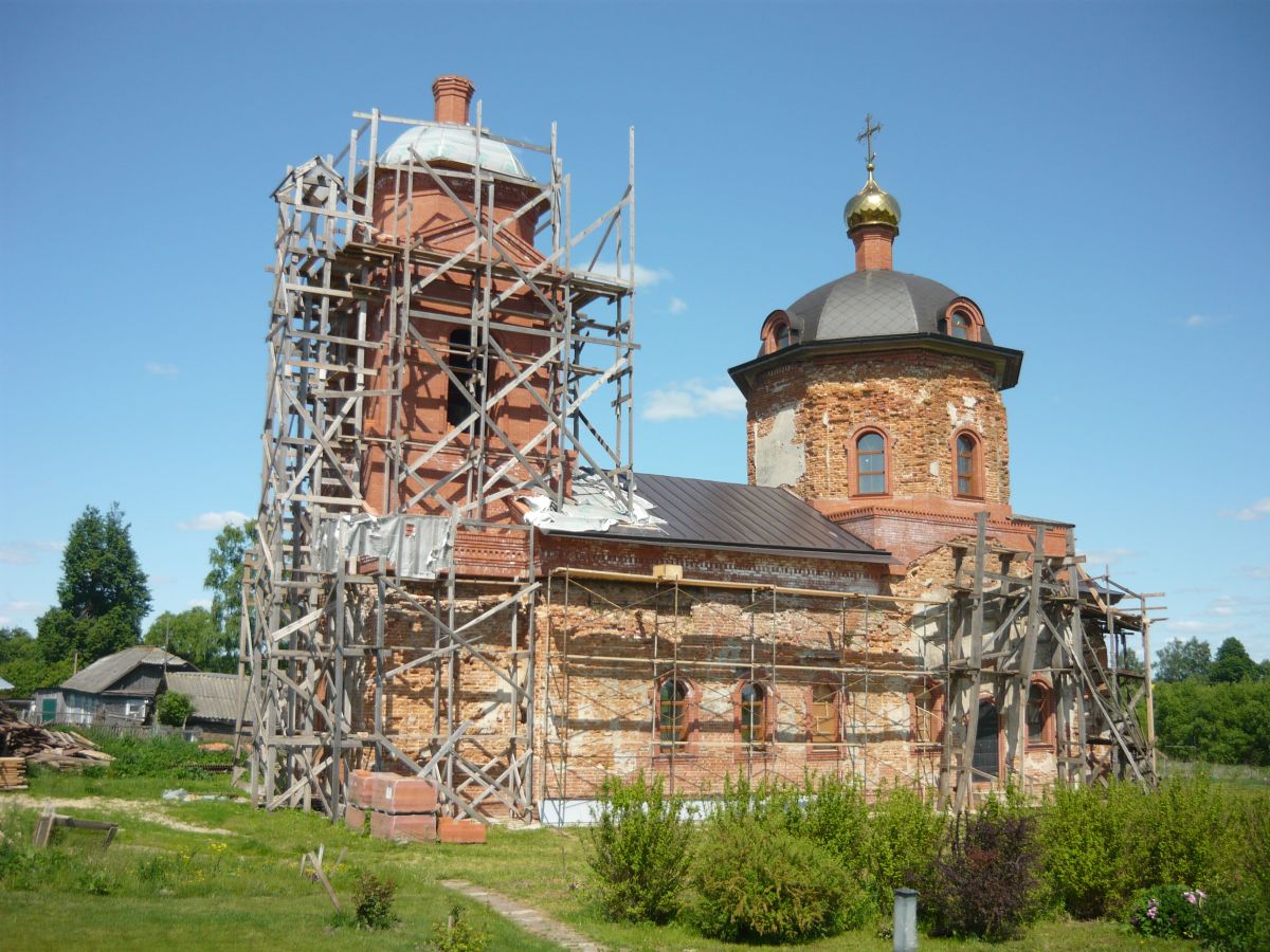 Церковь Рождества Пресвятой Богородицы, Княвичи (Жирятинский район, Брянская область). фасады
