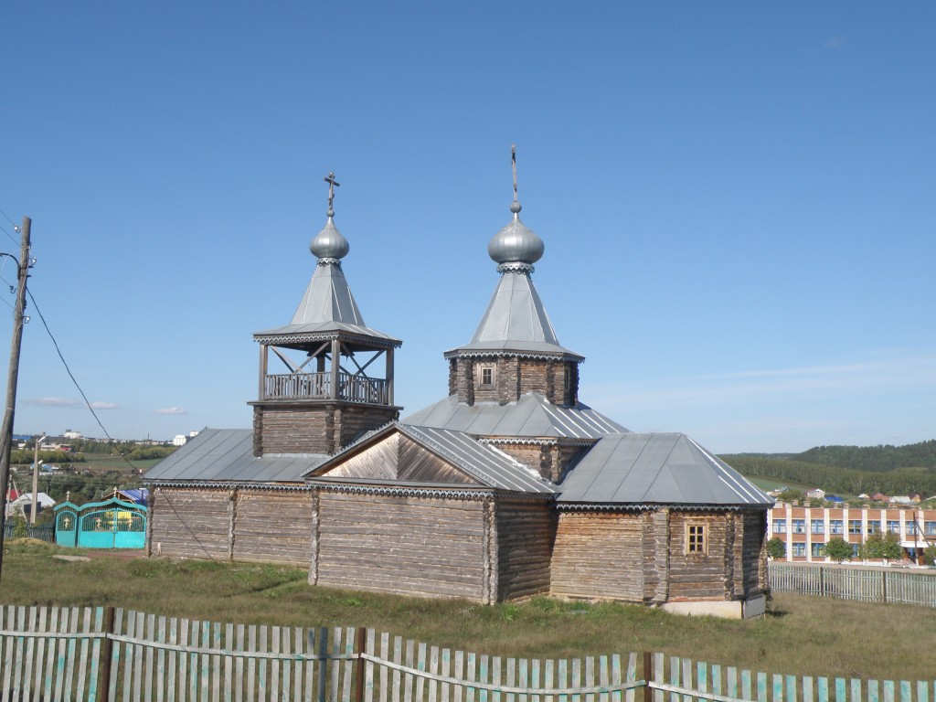 Церковь Космы и Дамиана, Малая Бугульма (Бугульминский район, Республика Татарстан). фасады