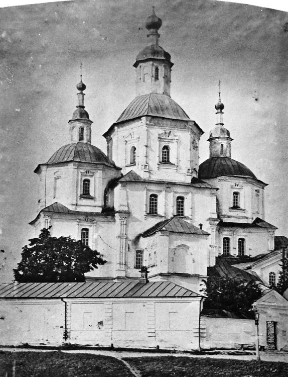 Кафедральный собор Воскресения Христова, Сумы (Сумской район, Украина, Сумская область). архивная фотография, Общий вид с юго-востока.  Фото С.А. Таранушенко, 1914 г.  Адрес хранения: Институт рукописи Национальной библиотеки Украины им. И. Вернадского