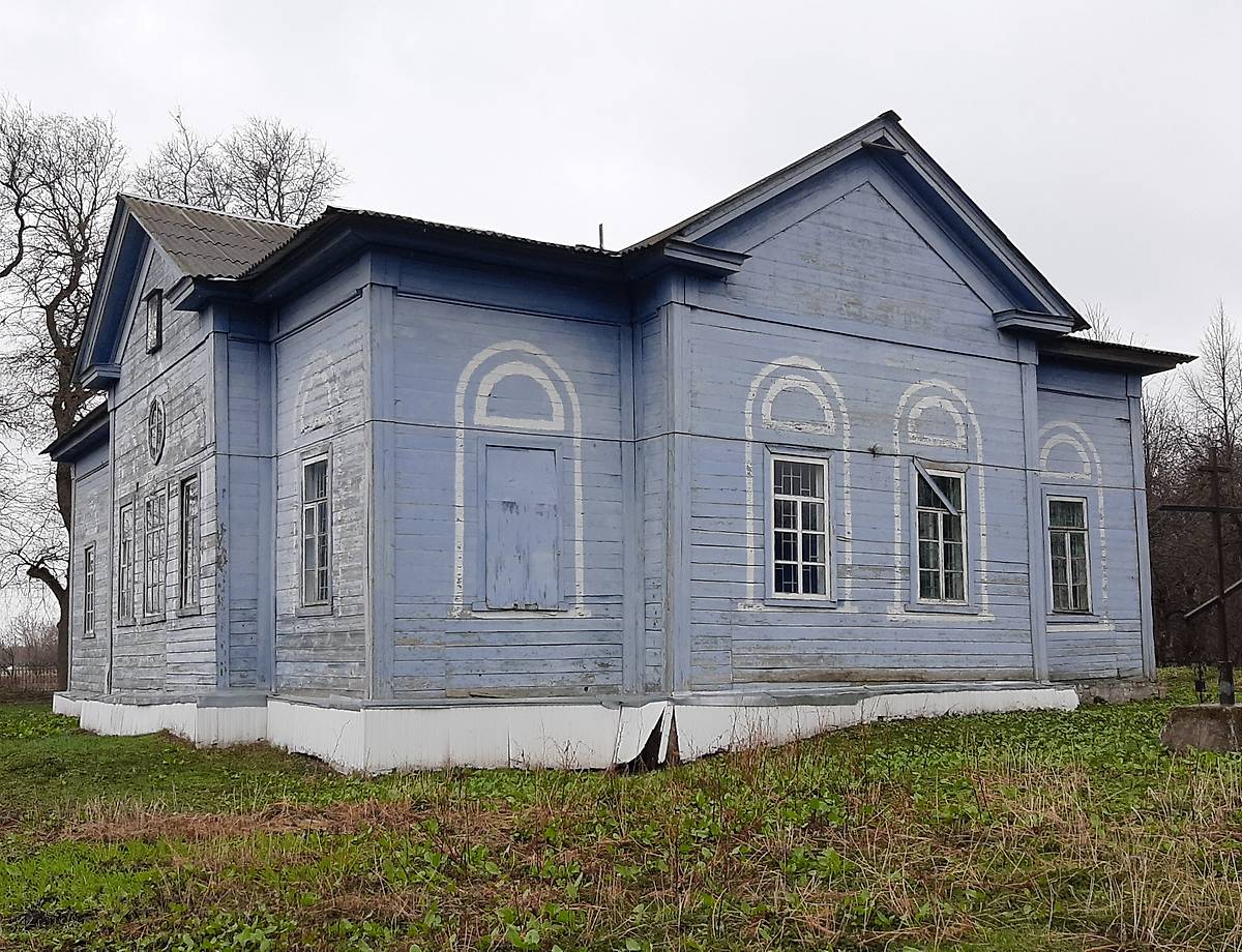 Вид с юго-востока, фасады. Церковь Успения Пресвятой Богородицы, Радутино (Трубчевский район, Брянская область)