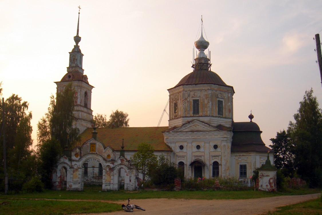 Церковь Василия Великого, Горки (Угличский район, Ярославская область). фасады