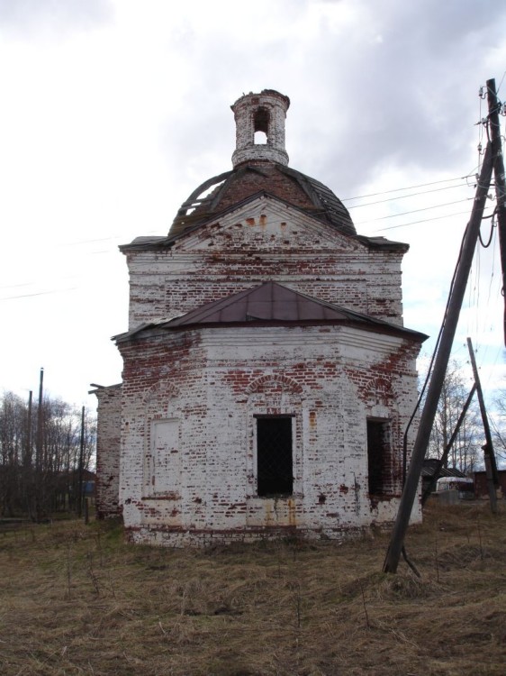 Церковь Спаса Всемилостивого, Часово (Сыктывдинский район, Республика Коми). фасады