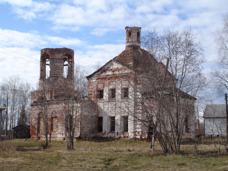 Церковь Спаса Всемилостивого, Часово (Сыктывдинский район, Республика Коми). фасады