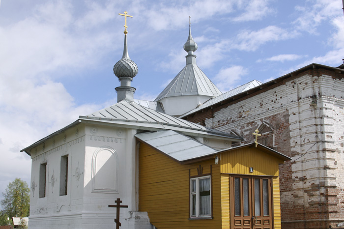 Ново-Талицы. Церковь Варвары великомученицы. общий вид в ландшафте