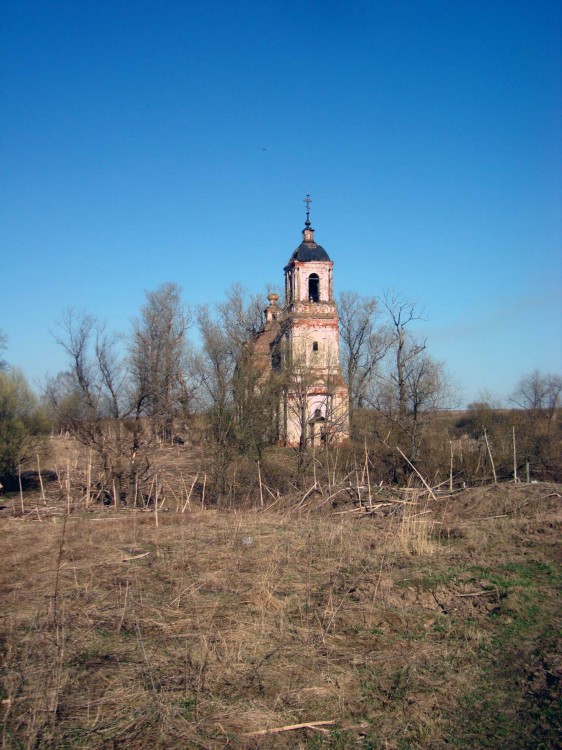Кудлей. Церковь Николая Чудотворца. общий вид в ландшафте