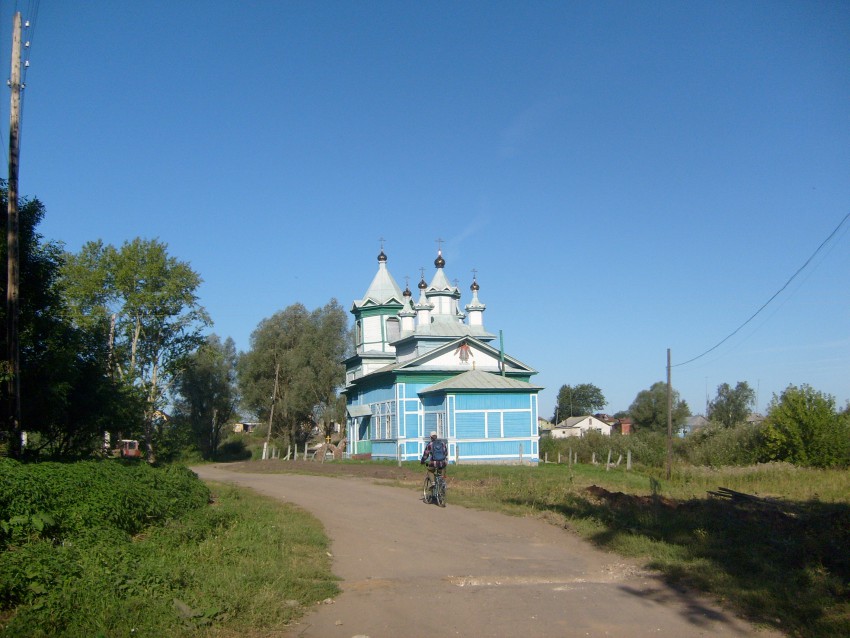 Церковь Покрова Пресвятой Богородицы, Малое Мурашкино (Большемурашкинский район, Нижегородская область). общий вид в ландшафте