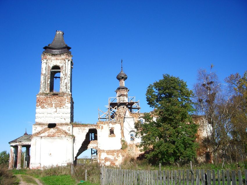 Церковь Покрова Пресвятой Богородицы, Покровское (Вологодский район, Вологодская область). фасады