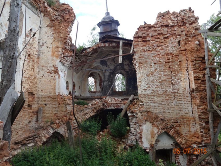 Церковь Покрова Пресвятой Богородицы, Покровское (Вологодский район, Вологодская область). интерьер и убранство