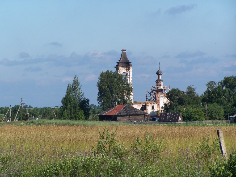 Церковь Покрова Пресвятой Богородицы, Покровское (Вологодский район, Вологодская область). фасады