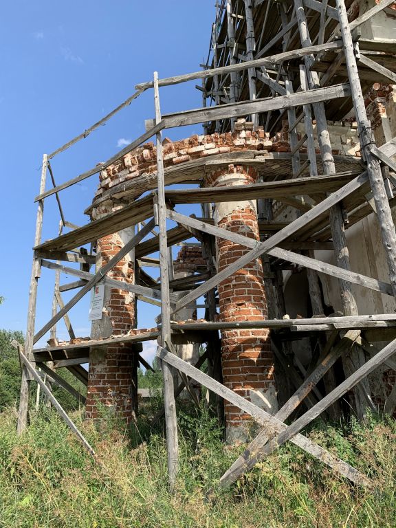 Церковь Покрова Пресвятой Богородицы, Покровское (Вологодский район, Вологодская область). архитектурные детали