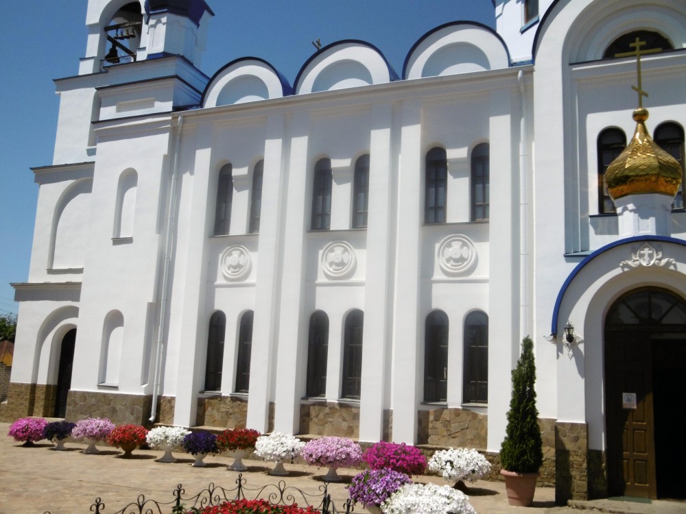 Церковь Рождества Пресвятой Богородицы в Аршинцеве, Керчь (Керчь, город, Республика Крым). фасады, Архитектура левой части южного фасада церкви