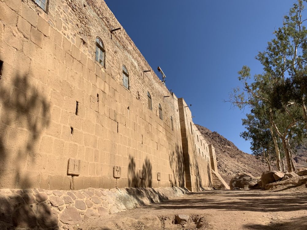 Синайский полуостров. Монастырь Святой Екатерины. дополнительная информация, монастырская стена