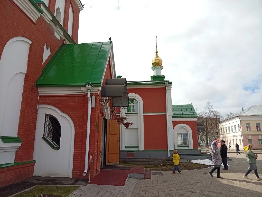 архитектурные детали. Кафедральный собор Преображения Господня, Глазов (Глазовский район и г. Глазов, Республика Удмуртия)