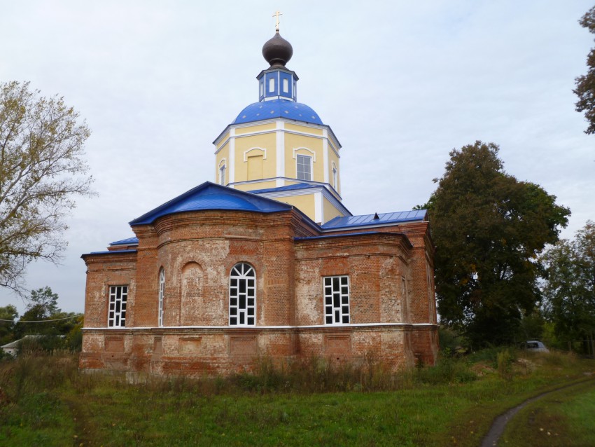 Церковь Троицы Живоначальной, Кривчиково (Кромской район, Орловская область). фасады