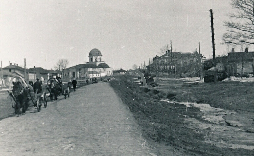 Церковь Введения во храм Пресвятой Богородицы, Курск (Курск, город, Курская область). архивная фотография, Немецкое фото 1941-43 гг. Колокольня церкви утрачена в 1939 г. Аукцион e-bay.