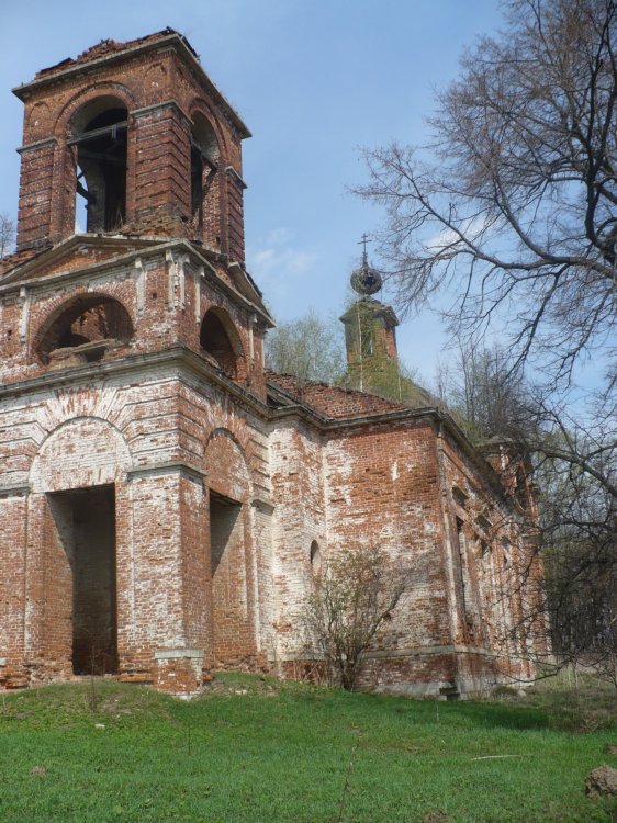 Церковь Троицы Живоначальной, Афанасьево (Алексинский район и пос. Новогуровский, Тульская область). фасады