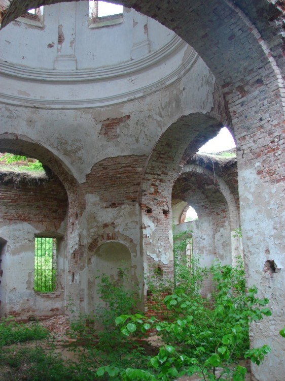 Церковь Троицы Живоначальной, Разрытое (Мглинский район, Брянская область). интерьер и убранство