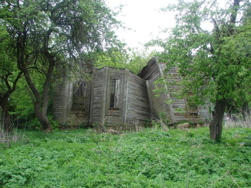 Селище. Церковь Троицы Живоначальной. фасады