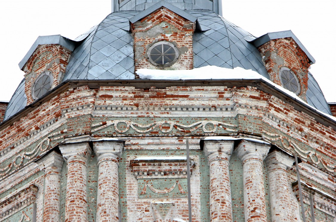 Сорвижи. Церковь Троицы Живоначальной. архитектурные детали, Декор купола холодного храма.
