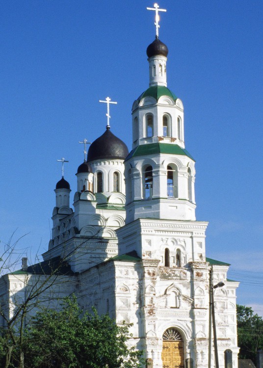 Улла. Церковь Троицы Живоначальной. фасады