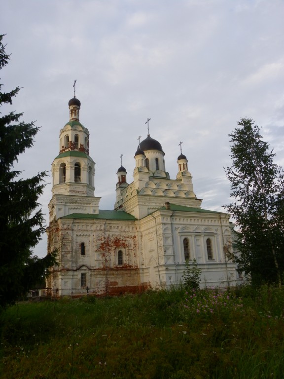 Церковь Троицы Живоначальной, Улла (Бешенковичский район, Беларусь, Витебская область). фасады