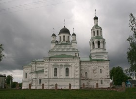 Улла. Церковь Троицы Живоначальной