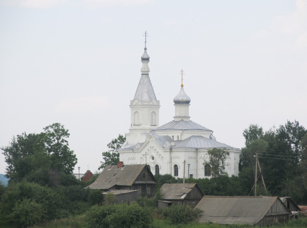 Иказнь. Церковь Николая Чудотворца. общий вид в ландшафте