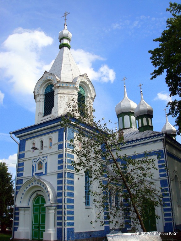 Браслав. Церковь Успения Пресвятой Богородицы. фасады, Фасад(фрагмент)