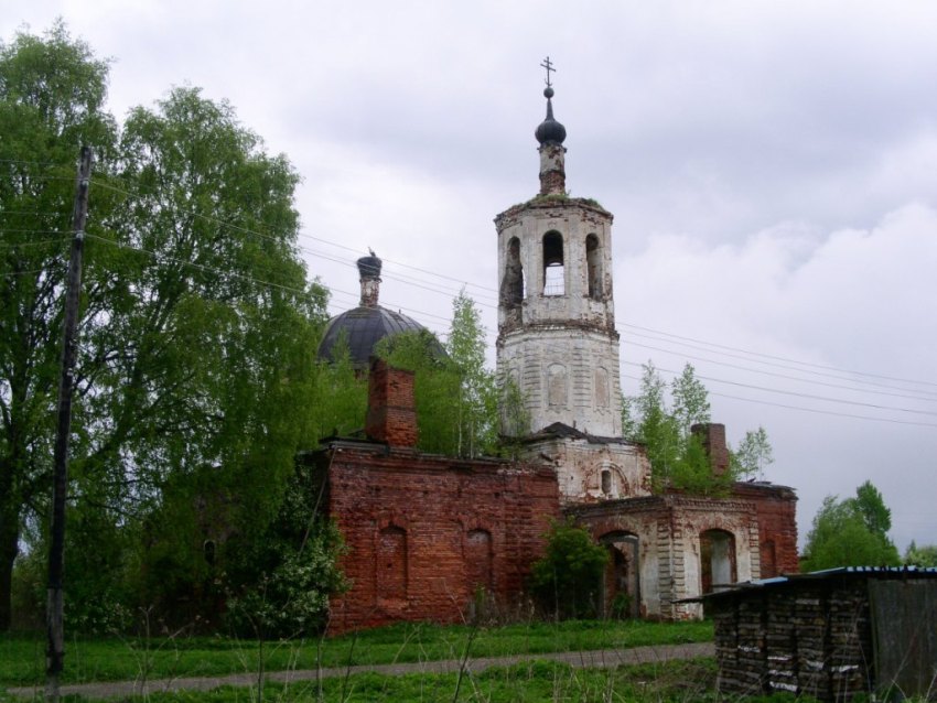 Церковь Троицы Живоначальной, Ободово (Старое Ободово) (Спировский район, Тверская область). фасады, вид с запада