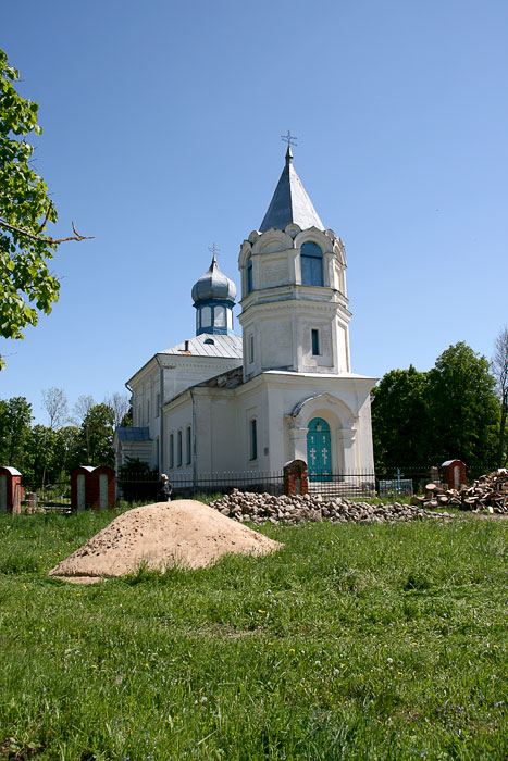Церковь Николая Чудотворца, Чересы (Миорский район, Беларусь, Витебская область). общий вид в ландшафте