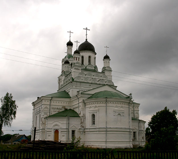 Улла. Церковь Троицы Живоначальной. фасады