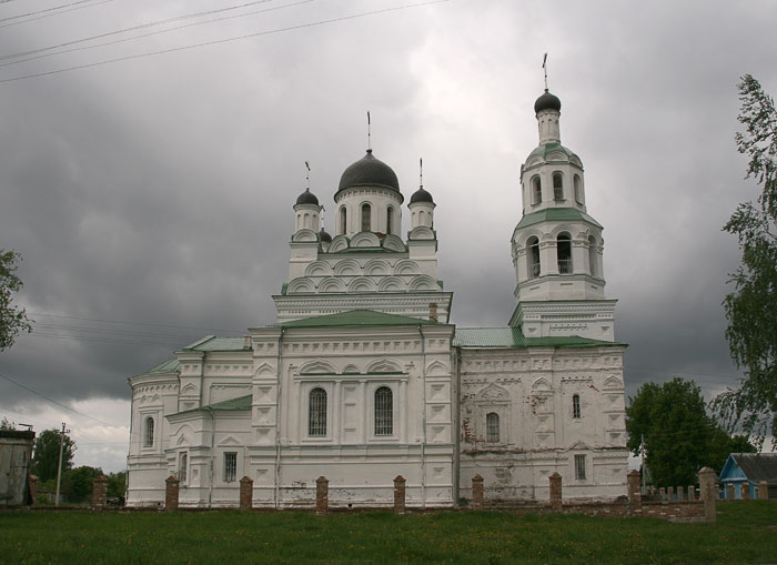 Церковь Троицы Живоначальной, Улла (Бешенковичский район, Беларусь, Витебская область). фасады