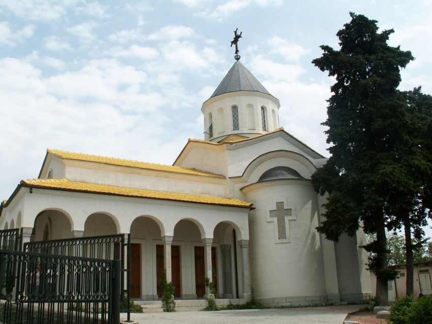 Церковь Покрова Пресвятой Богородицы, Ореанда (Ялта, город, Республика Крым). фасады, храм Покрова в Нижней Ореанде