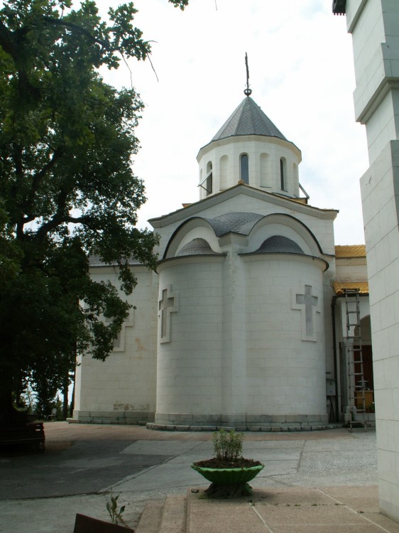 Церковь Покрова Пресвятой Богородицы, Ореанда (Ялта, город, Республика Крым). фасады, храм Покрова Пресвятой Богородицы в Нижней Ореанде 