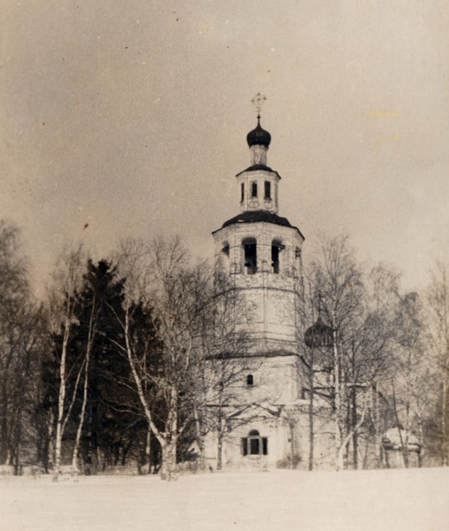 Широгорье. Церковь Димитрия Солунского. архивная фотография, Личный фотоархив.