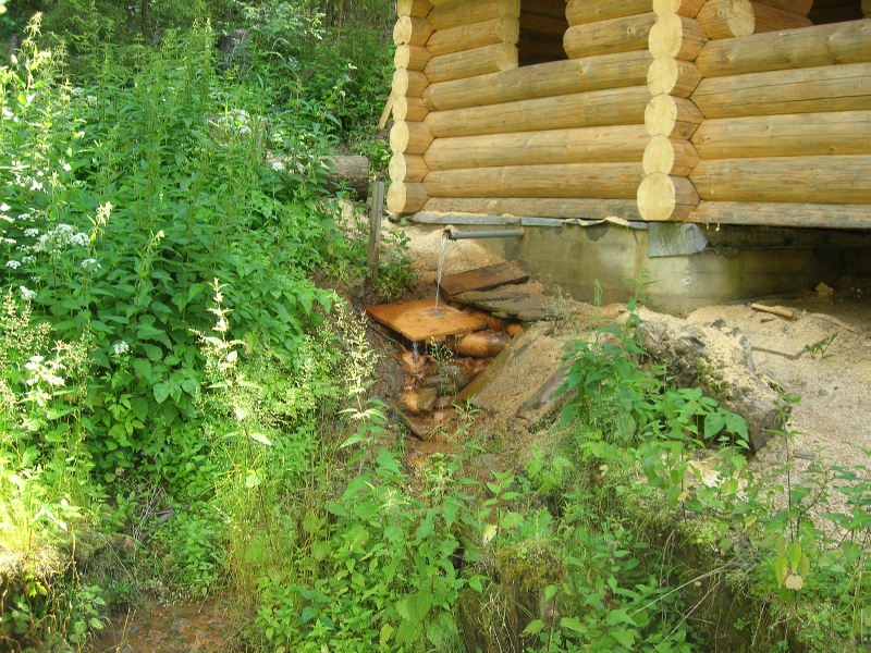 Часовня Николая Чудотворца, Лягалово (Вологодский район, Вологодская область). дополнительная информация, чудотворный источник 