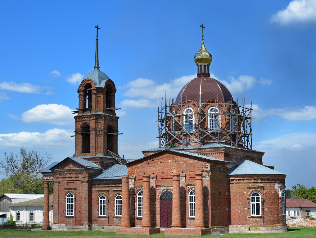 Церковь Димитрия Солунского, Болото (Горшеченский район, Курская область). фасады