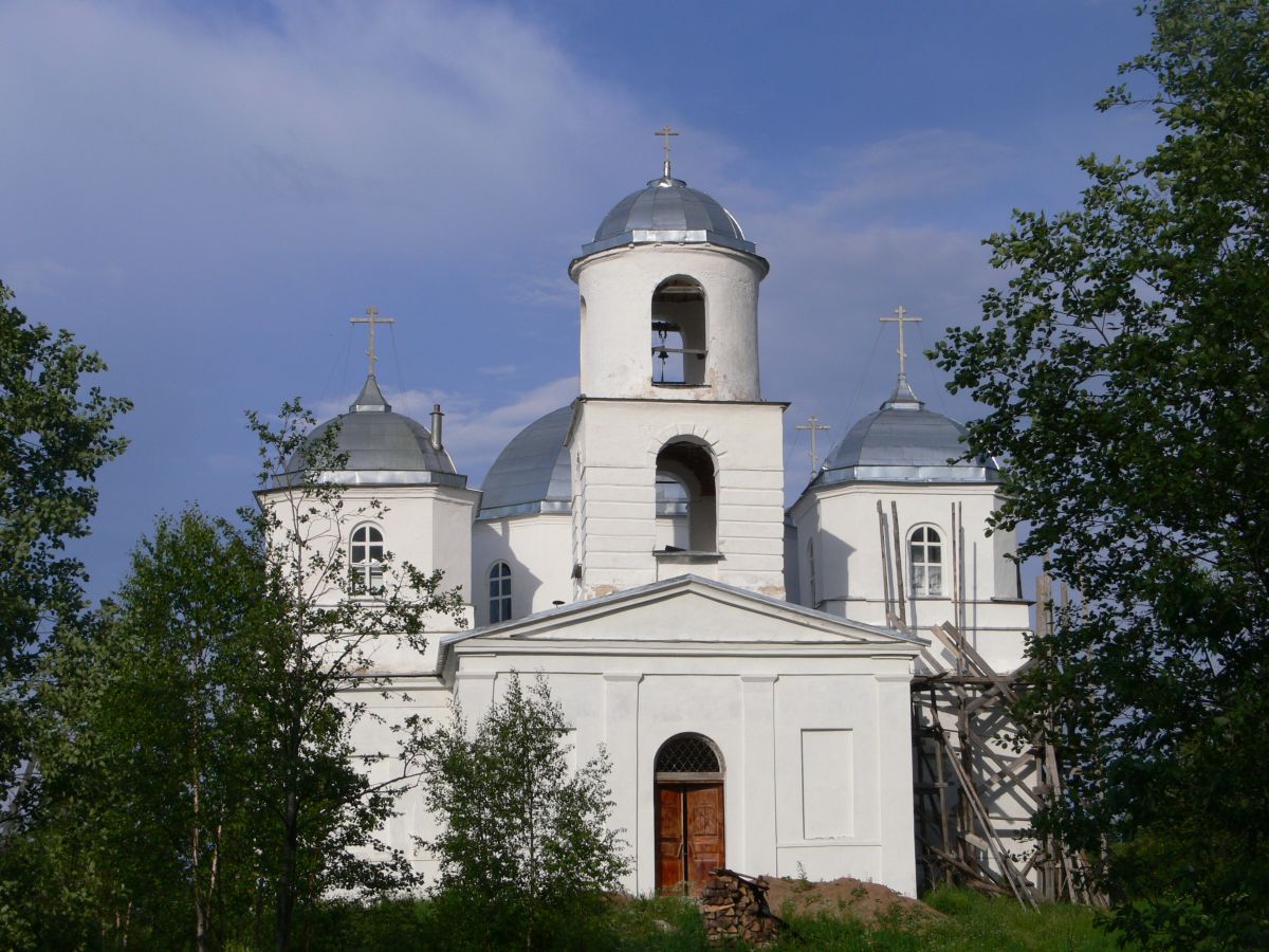Церковь Троицы Живоначальной, Большое Городно (Валдайский район, Новгородская область). фасады