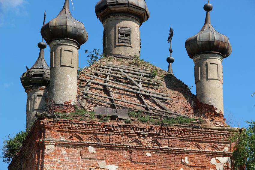 Церковь Рождества Христова, Парфеньево (Некоузский район, Ярославская область). архитектурные детали