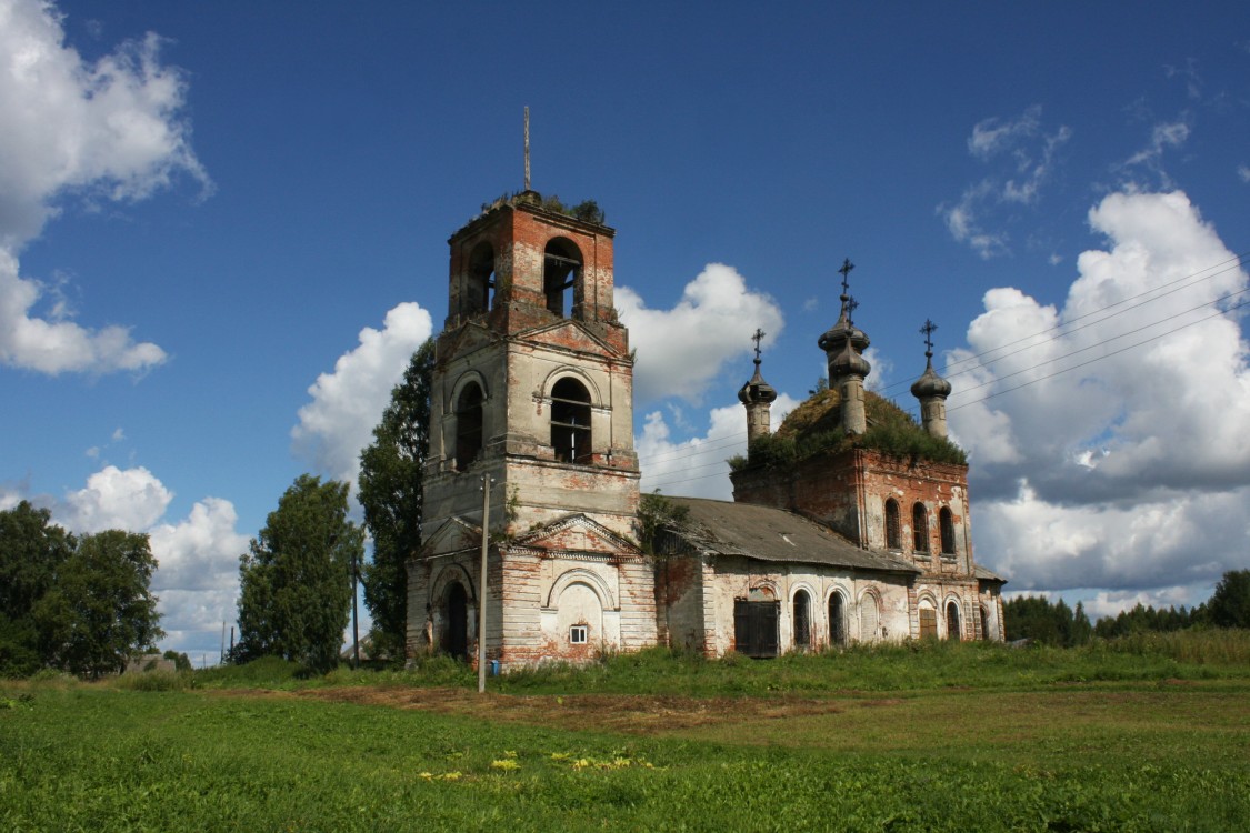 Церковь Рождества Христова, Парфеньево (Некоузский район, Ярославская область). фасады