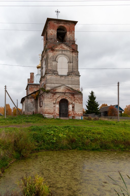 Церковь Рождества Христова, Парфеньево (Некоузский район, Ярославская область). фасады