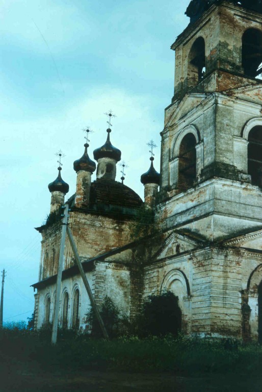 Церковь Рождества Христова, Парфеньево (Некоузский район, Ярославская область). архитектурные детали