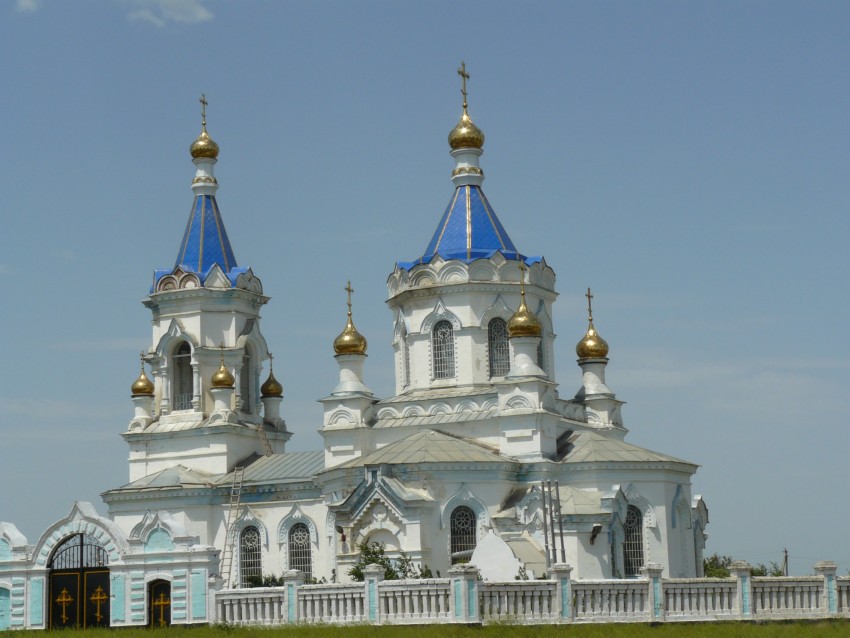 Сотниковское. Церковь Николая Чудотворца. общий вид в ландшафте