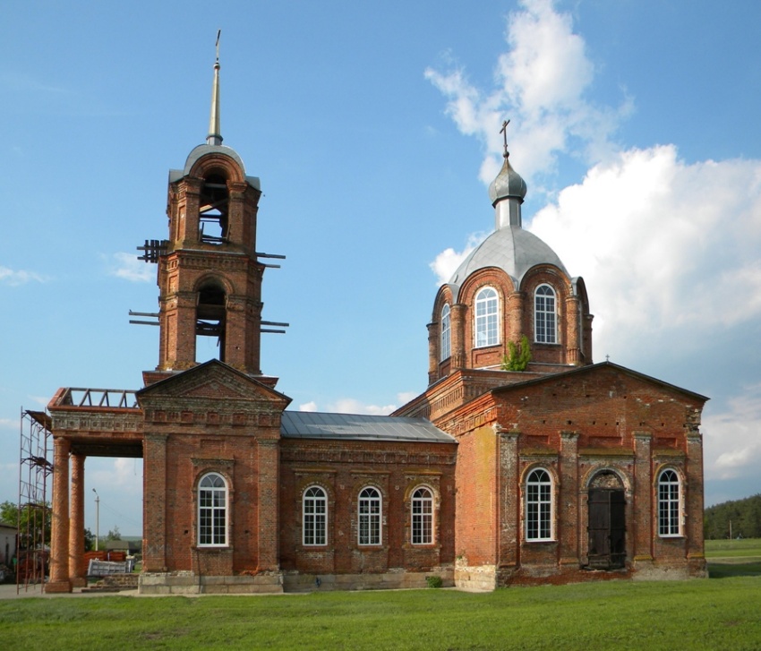 Церковь Димитрия Солунского, Болото (Горшеченский район, Курская область). фасады